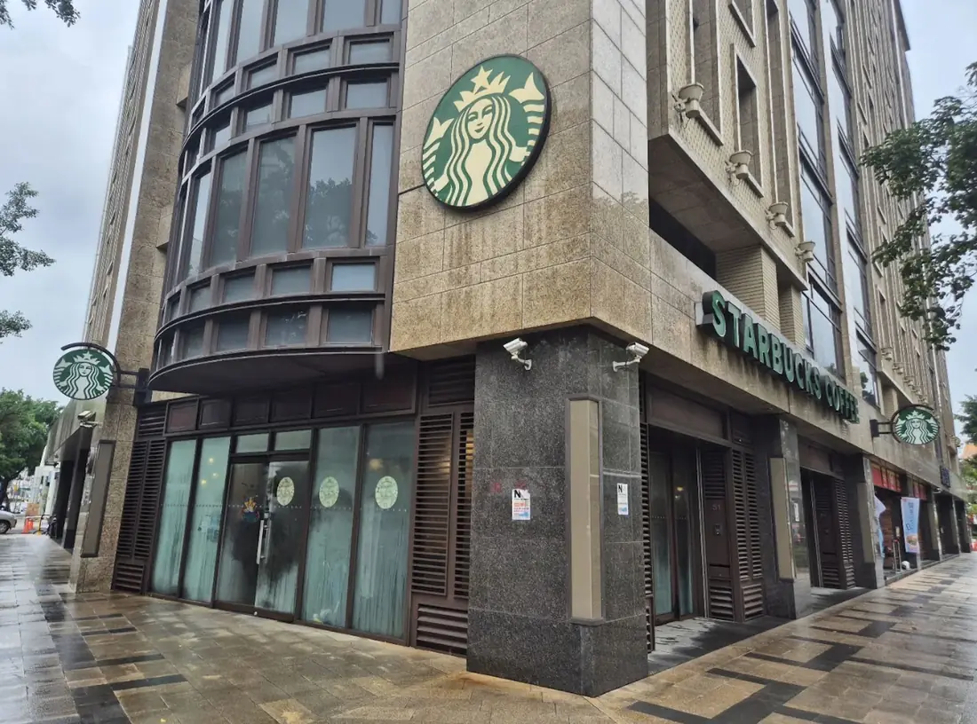 星巴克 庫倫承德門市